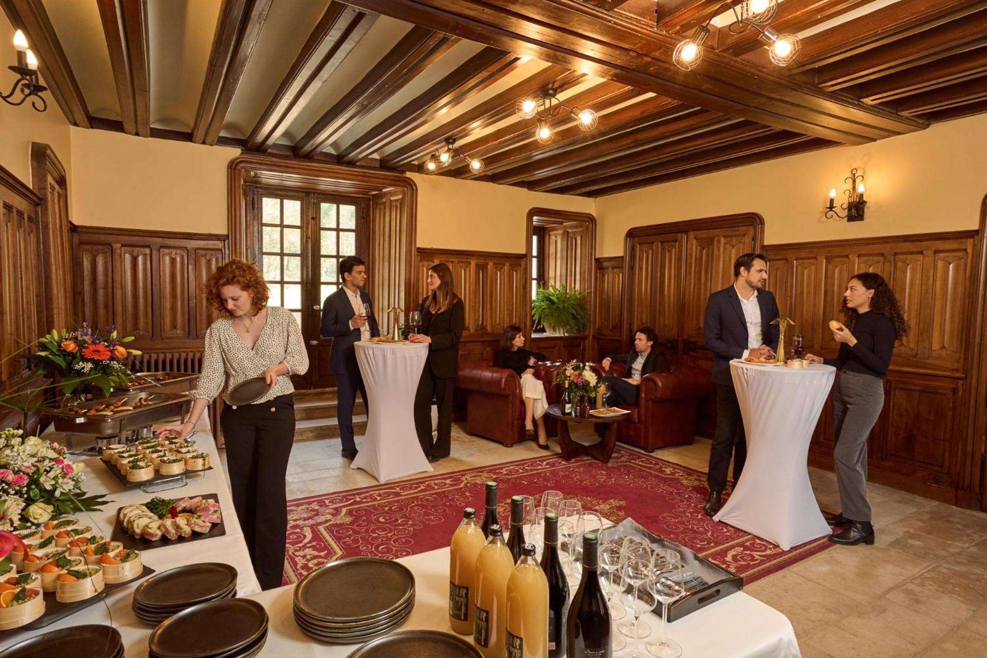 Domaine De La Commanderie De Ballan Экстерьер фото